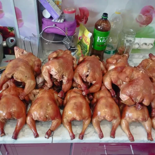 копченая курица в коптильне термокамере умный дым
